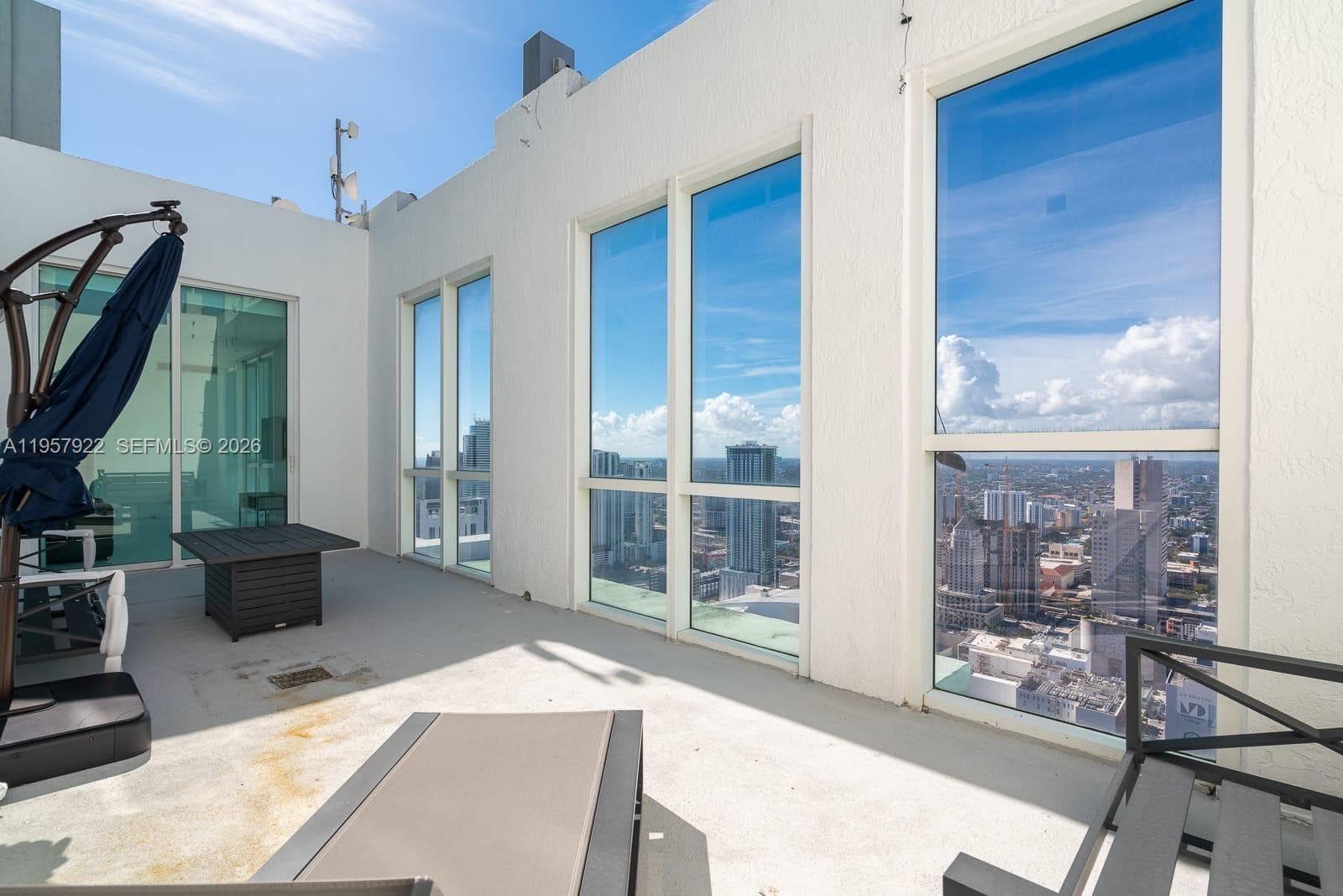 253 NE 2nd St # 4904, Miami FL 33132 — 20