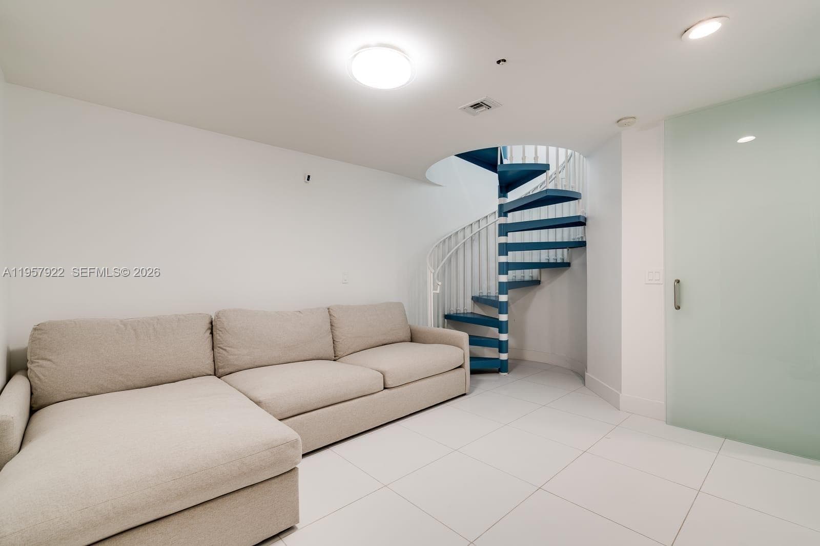 253 NE 2nd St # 4904, Miami FL 33132 — 19