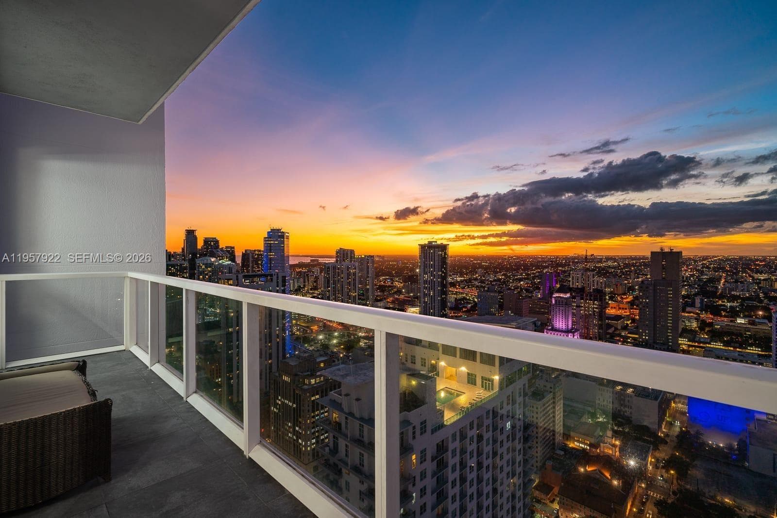 253 NE 2nd St # 4904, Miami FL 33132 — 21