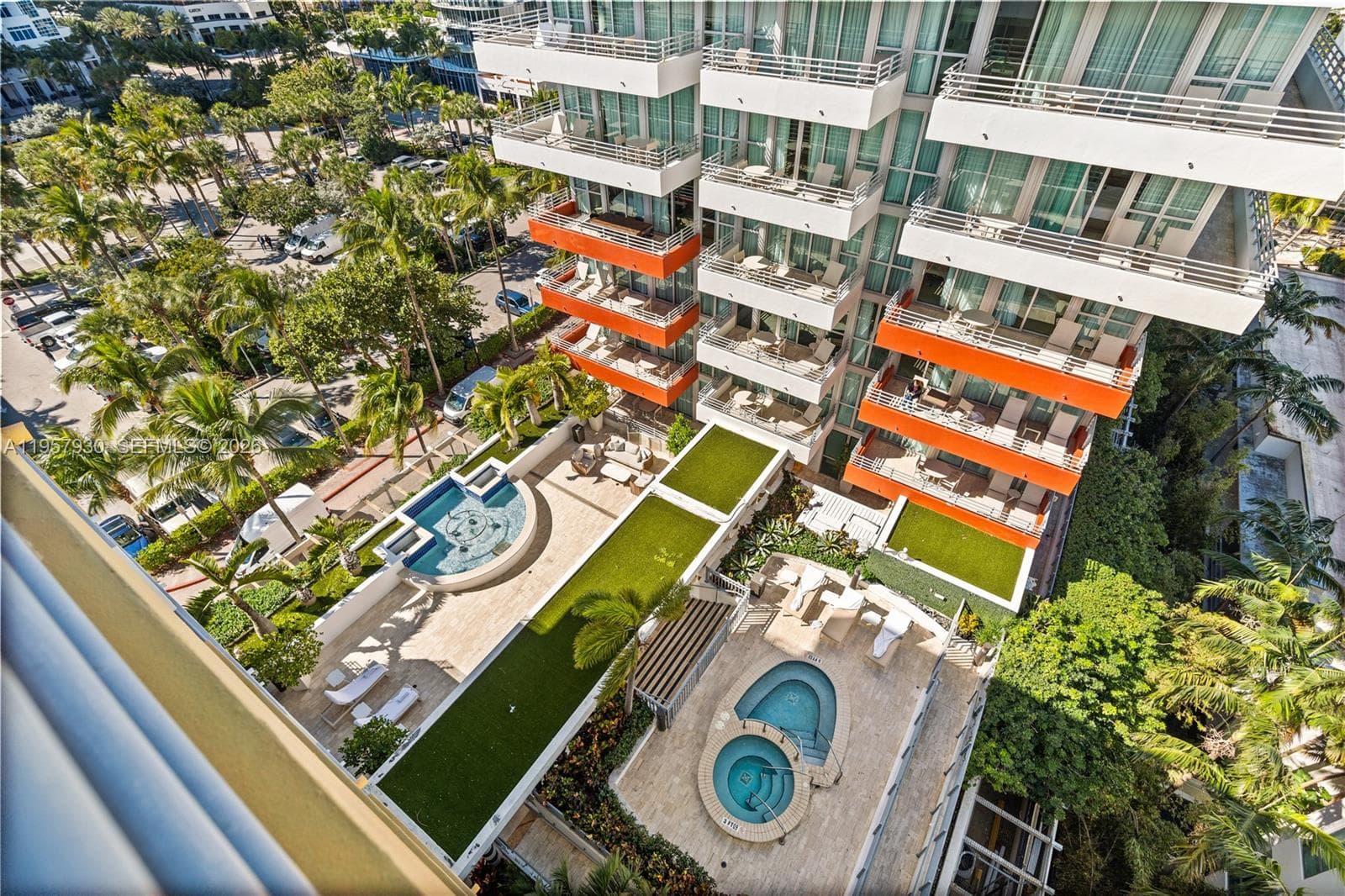 101 Ocean Dr # 1003, Miami Beach FL 33139 — 24
