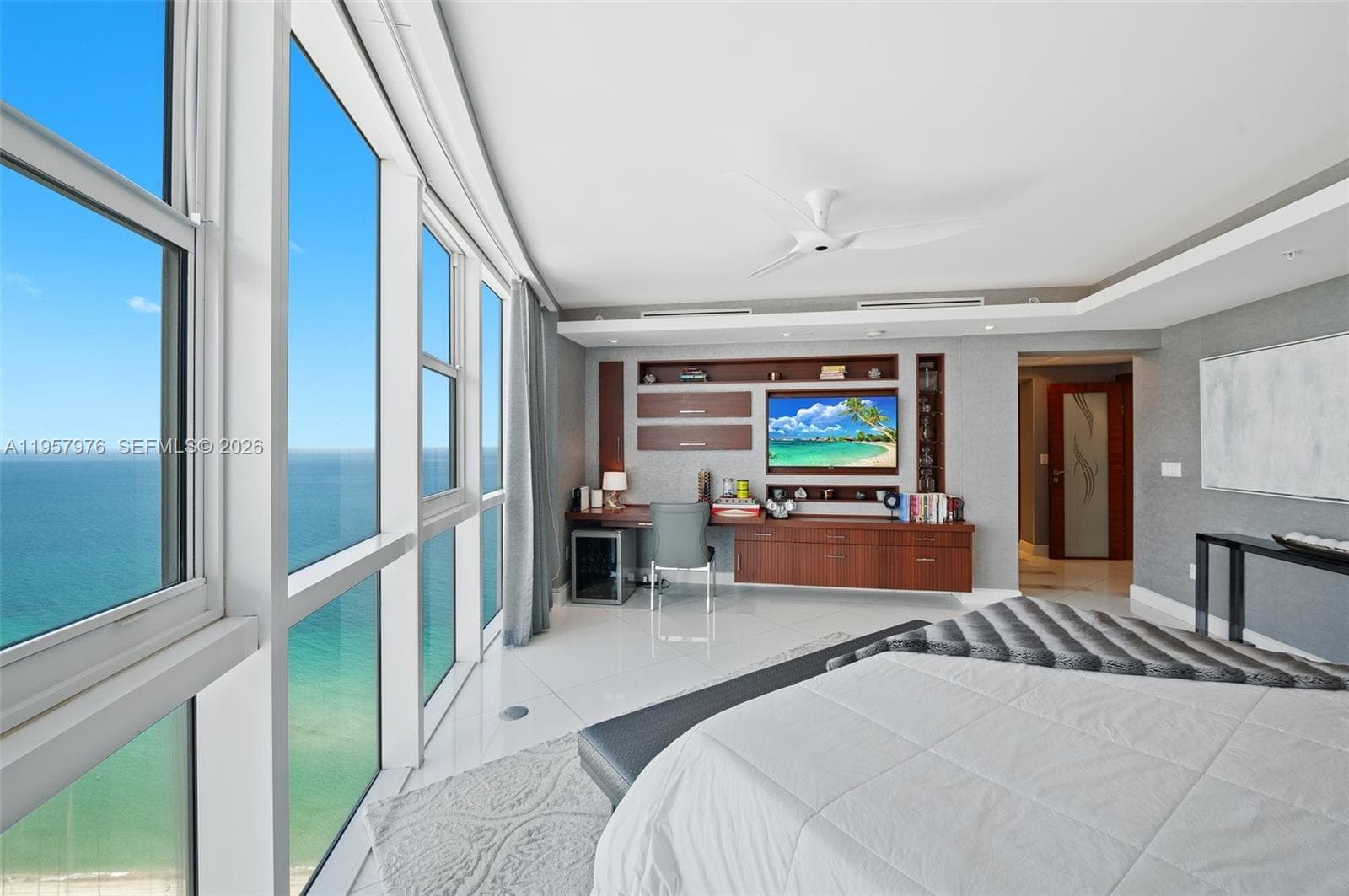 18201 Collins Ave # 5201, Sunny Isles Beach FL 33160 — 17