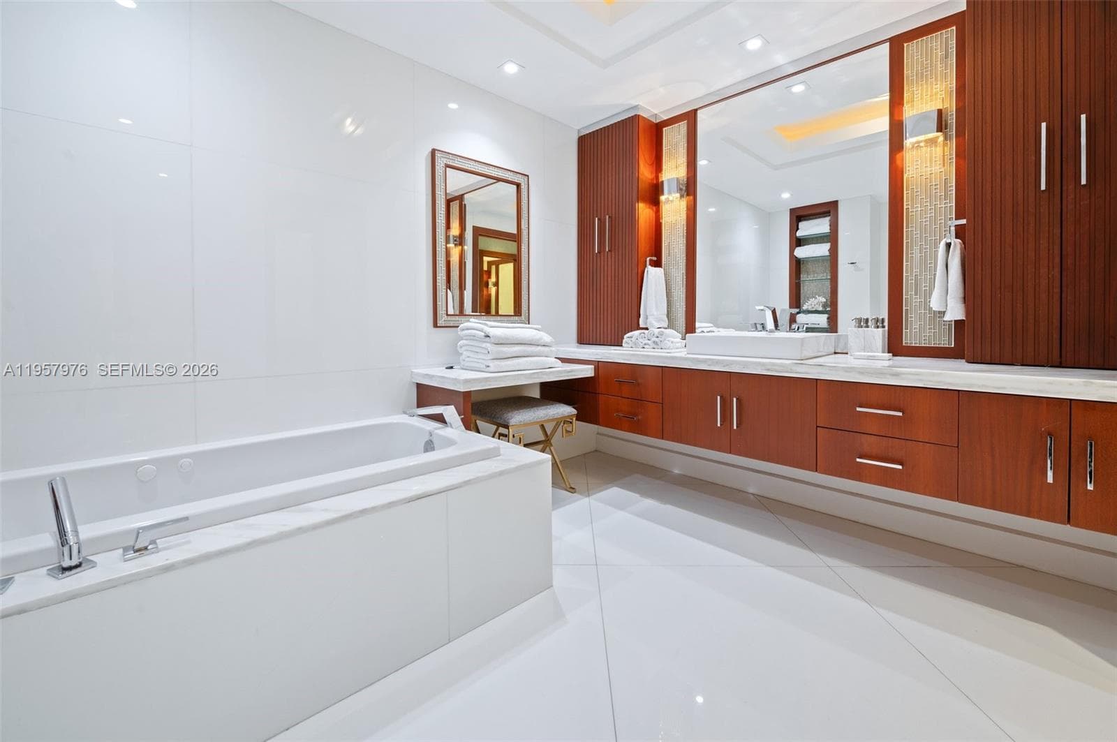 18201 Collins Ave # 5201, Sunny Isles Beach FL 33160 — 22