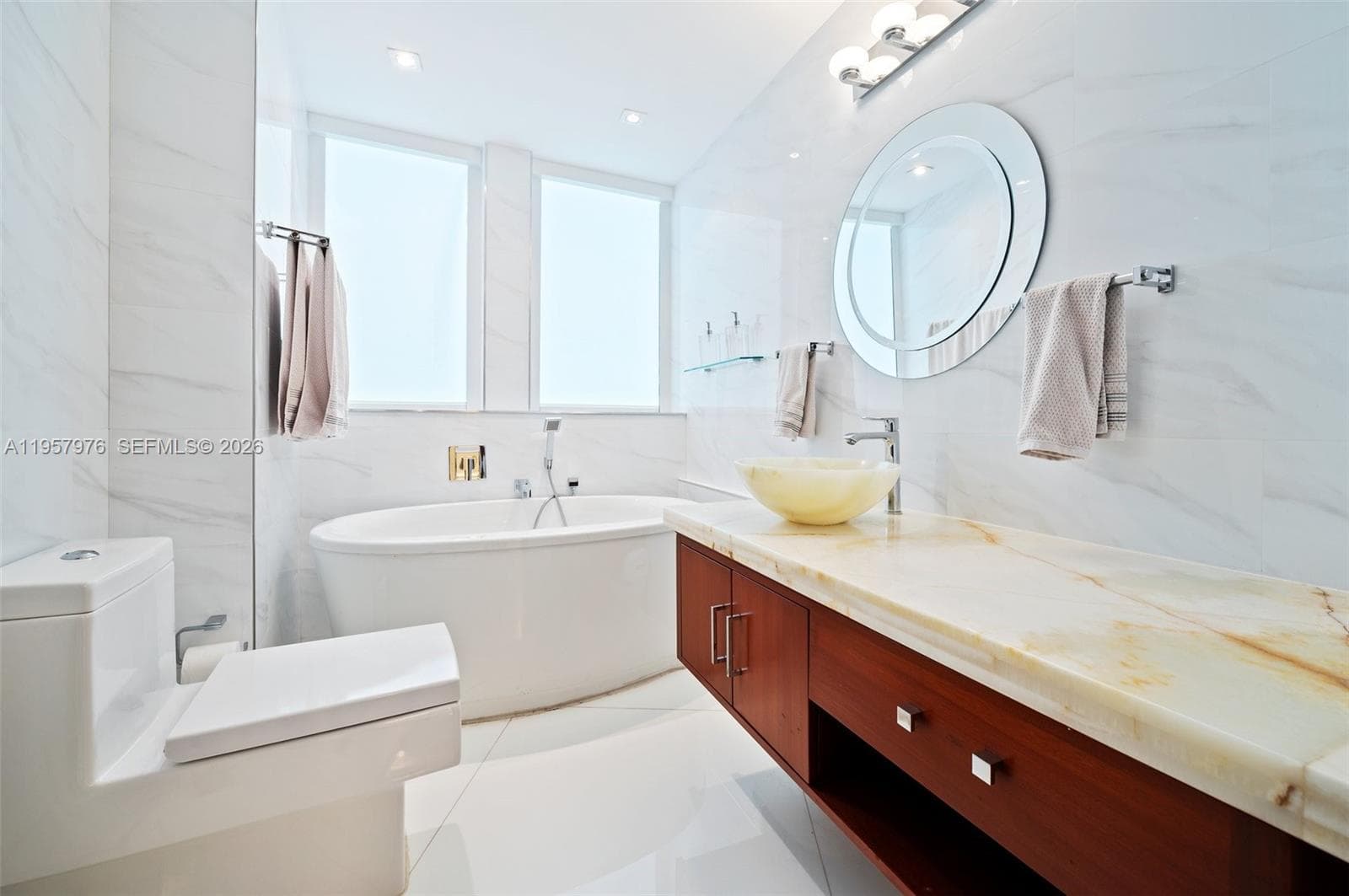18201 Collins Ave # 5201, Sunny Isles Beach FL 33160 — 24