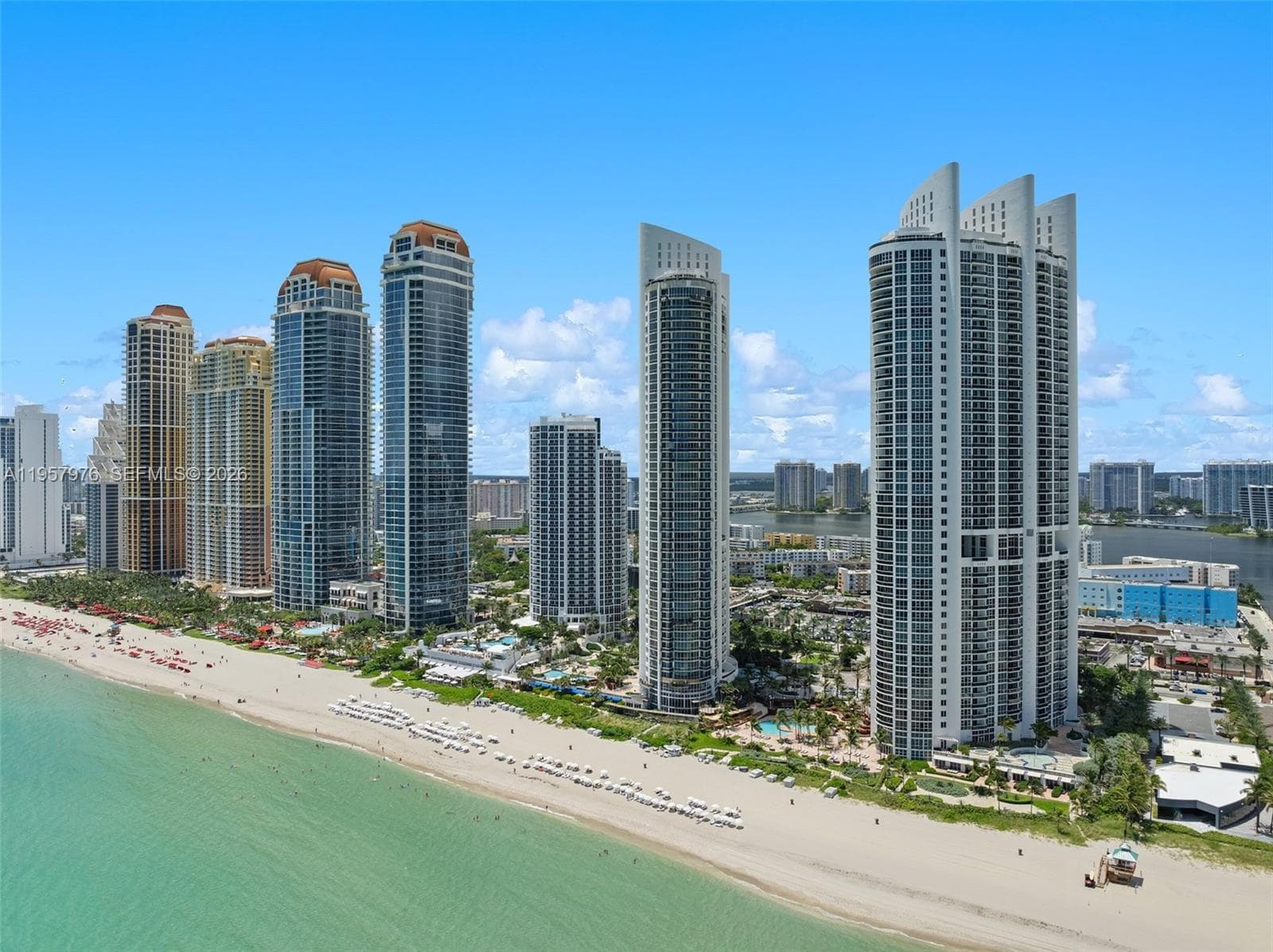 18201 Collins Ave # 5201, Sunny Isles Beach FL 33160 — 35