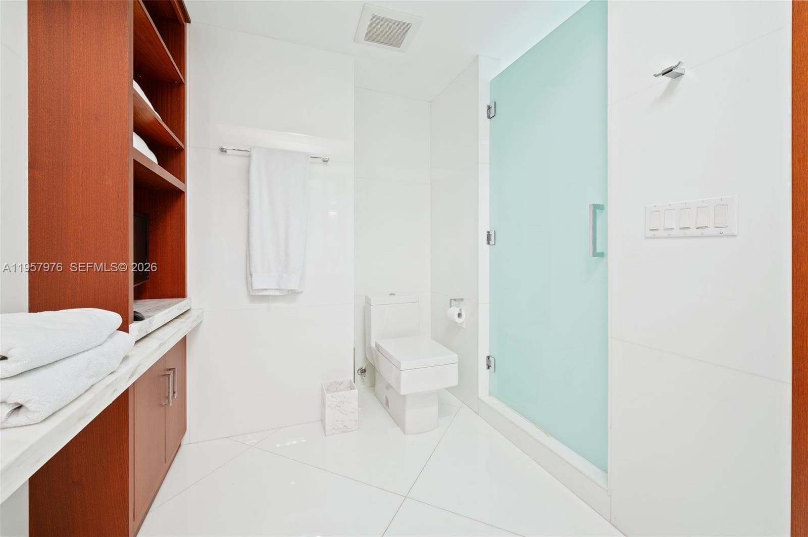 18201 Collins Ave # 5201, Sunny Isles Beach FL 33160 — 21