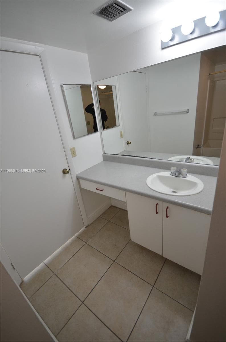 15201 SW 80th St # 207, Miami FL 33193 — 12