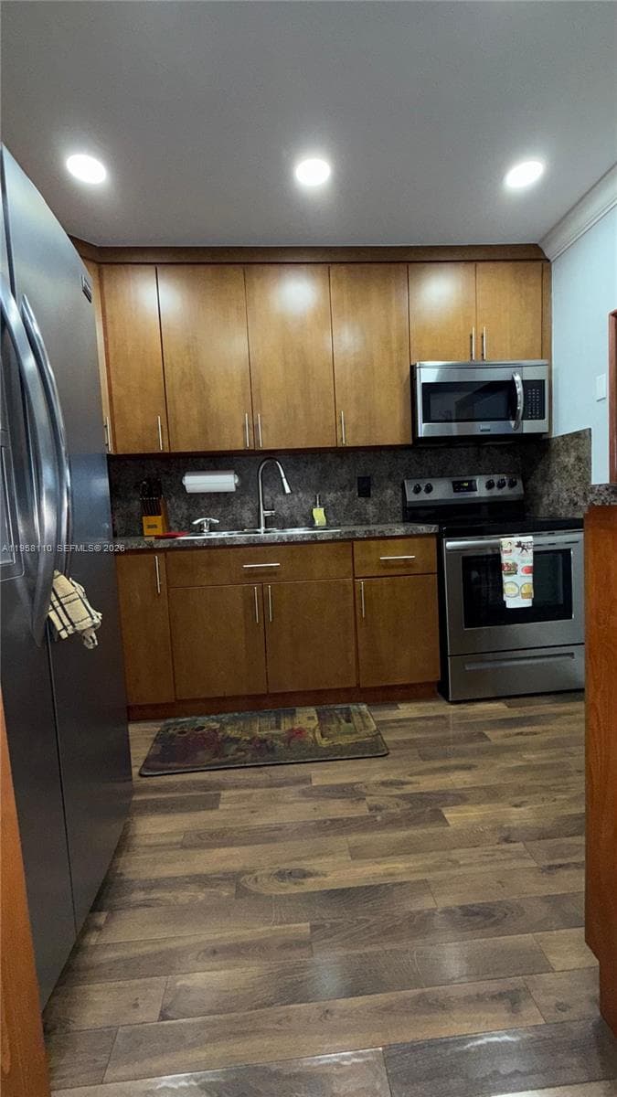 1075 W 68th St # 403, Hialeah FL 33014 — 5