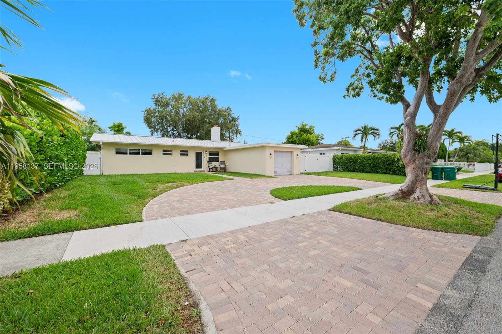 9620 Jamaica Dr, Cutler Bay FL 33189 — 2