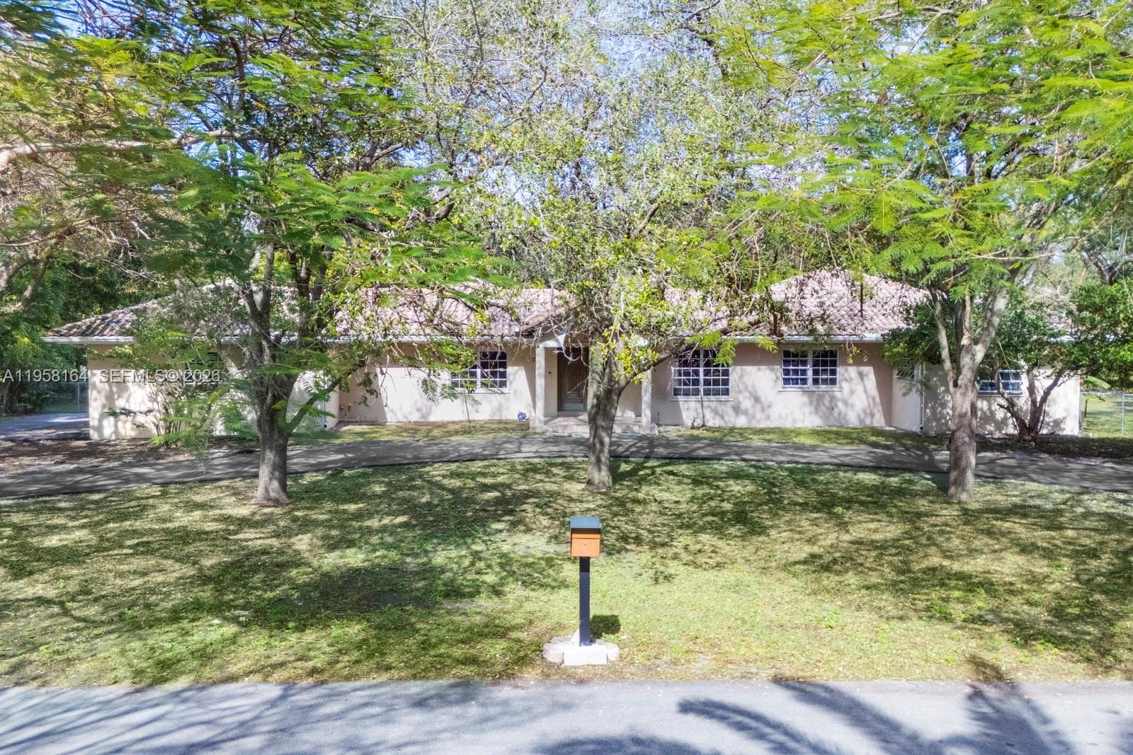 7821 SW 129th Ter, Pinecrest FL 33156 — 2