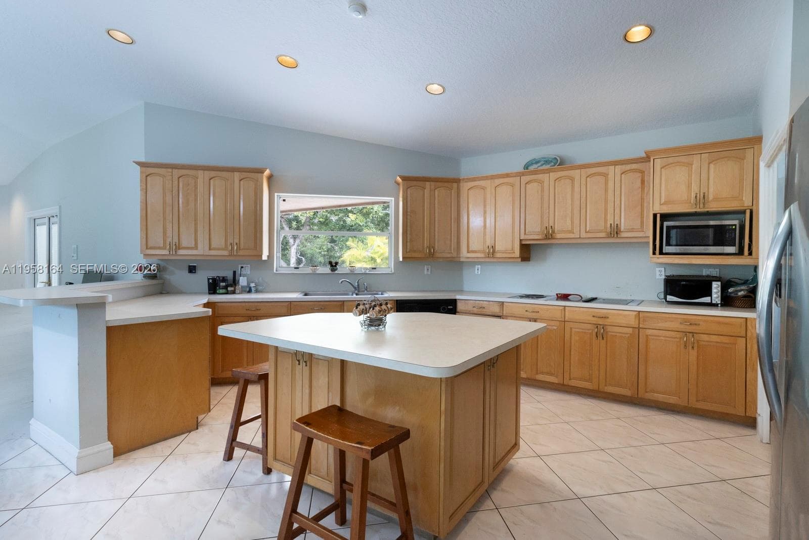 7821 SW 129th Ter, Pinecrest FL 33156 — 12