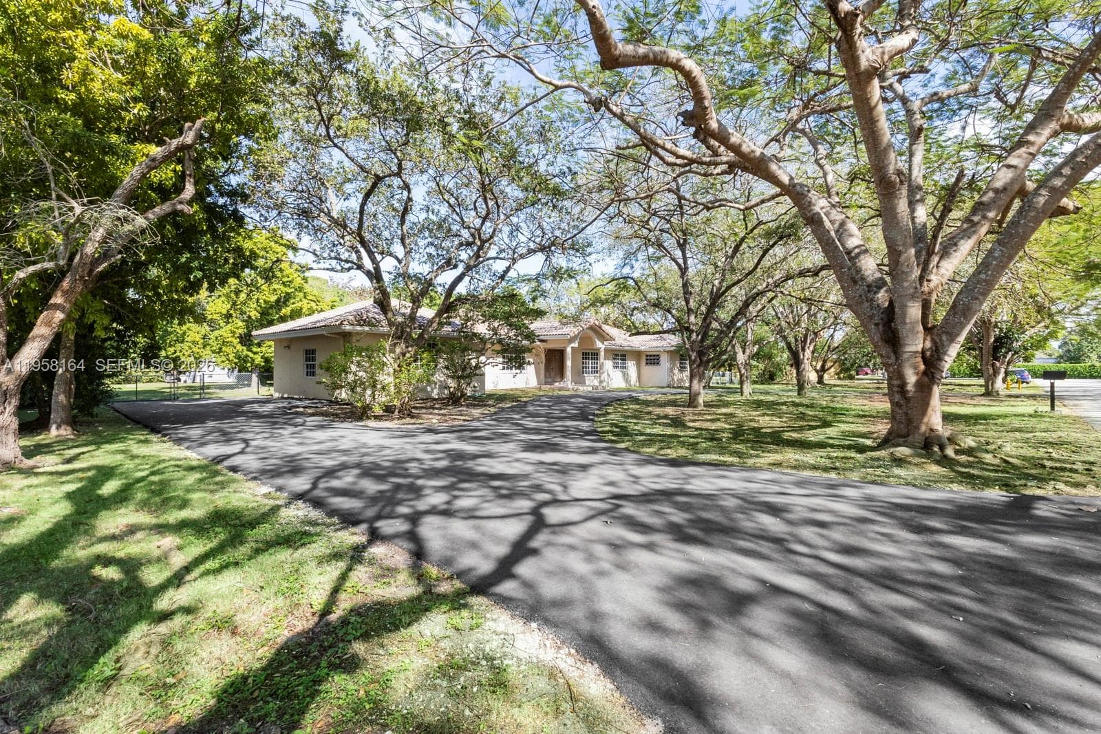 7821 SW 129th Ter, Pinecrest FL 33156 — 38