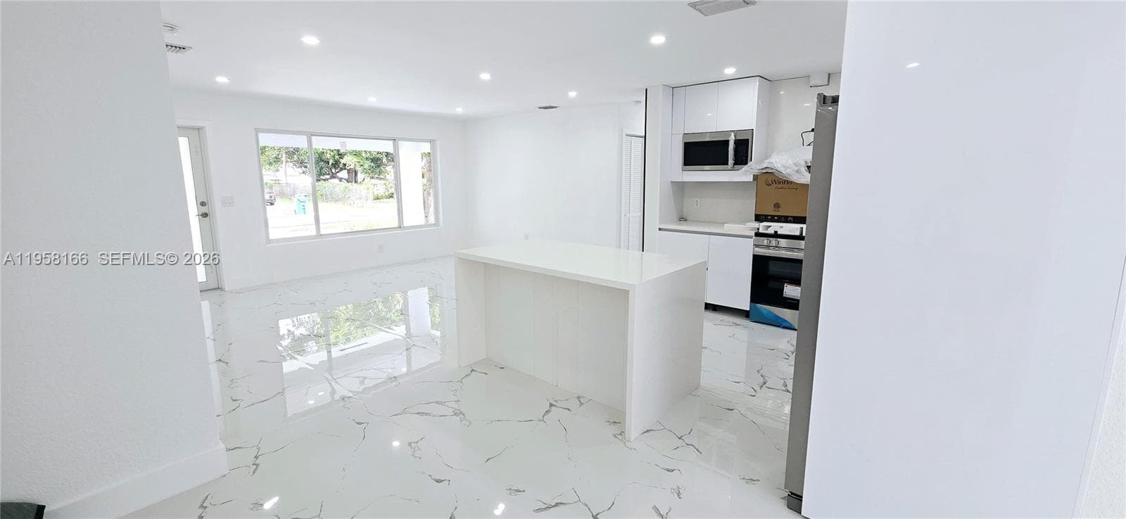 2530 NW 111th St, Miami FL 33167 — 7