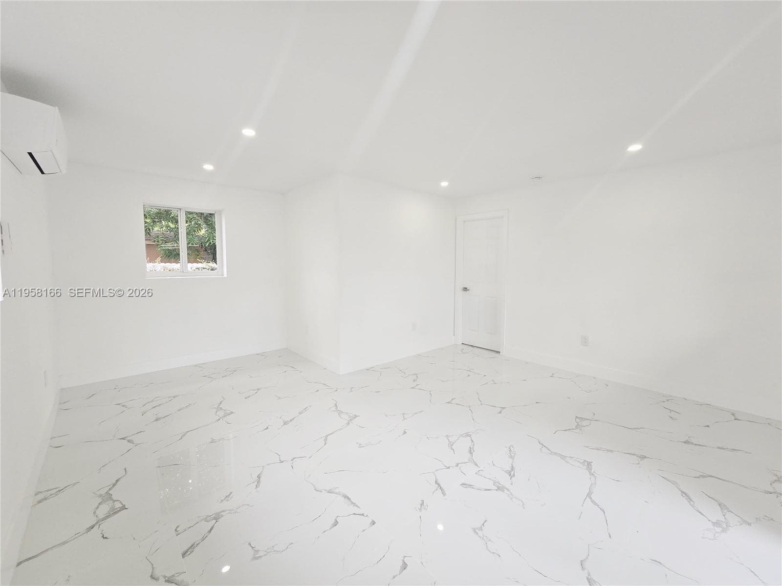 2530 NW 111th St, Miami FL 33167 — 18