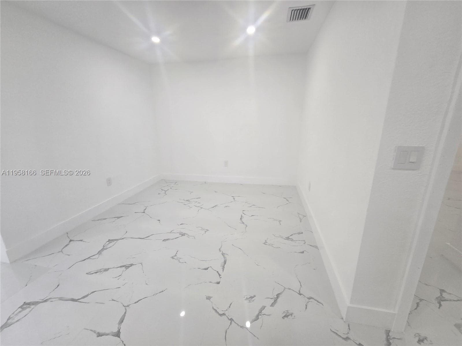 2530 NW 111th St, Miami FL 33167 — 40