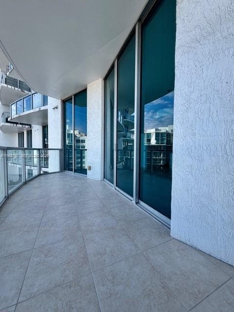 3029 NE 188th St # 920, Aventura FL 33180 — 24