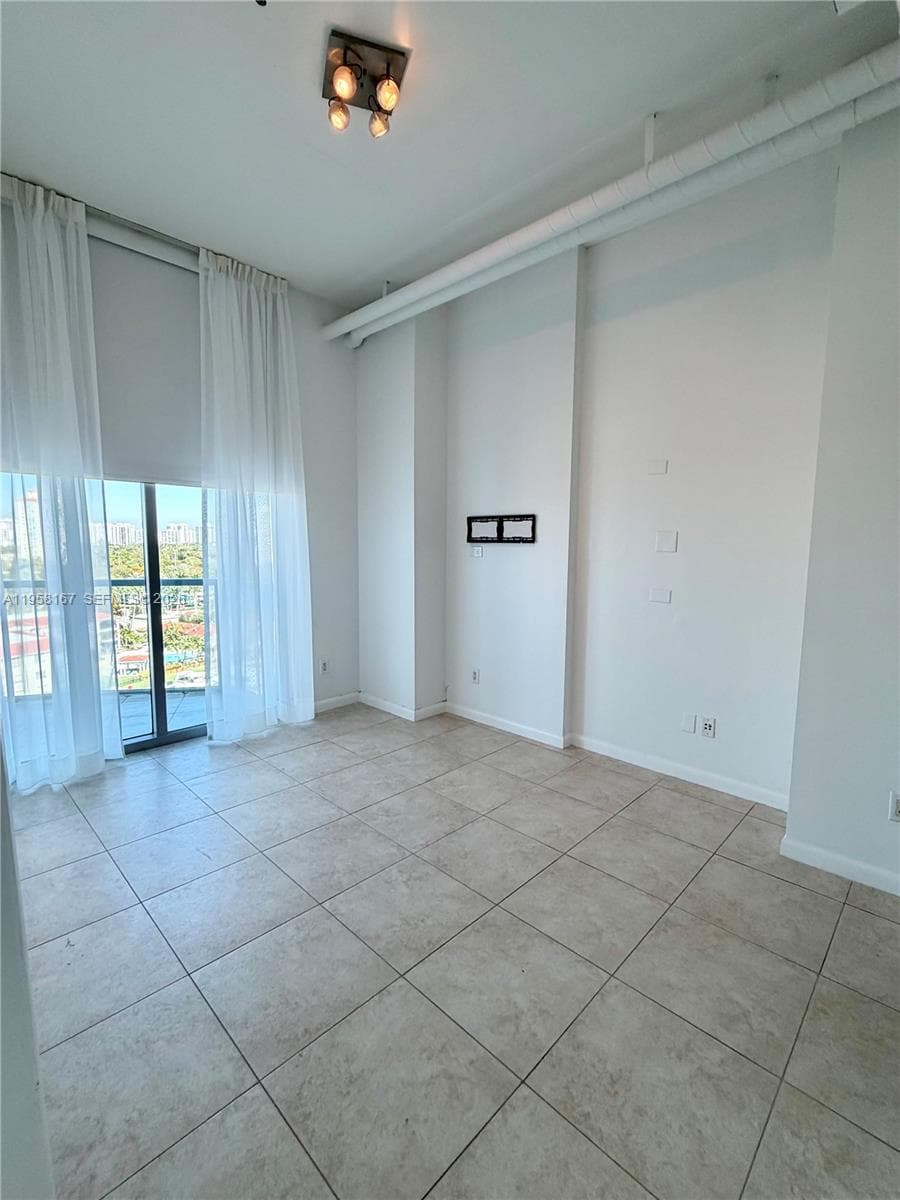 3029 NE 188th St # 920, Aventura FL 33180 — 11