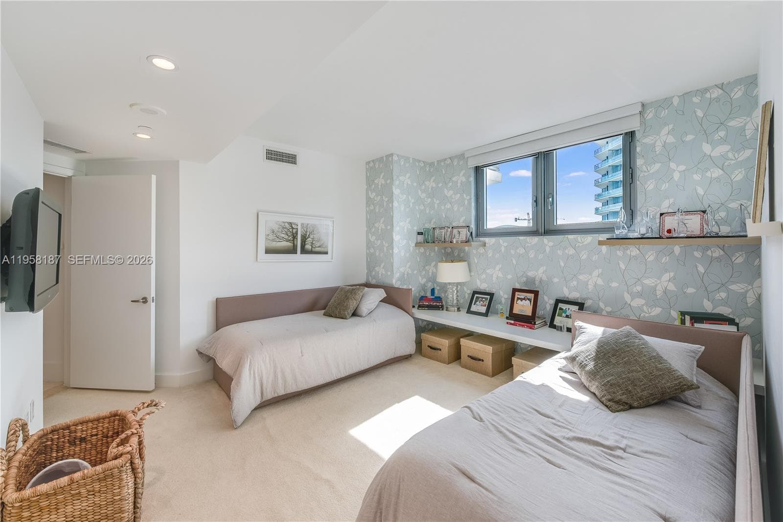 1331 Brickell Bay Dr # 3311, Miami FL 33131 — 19