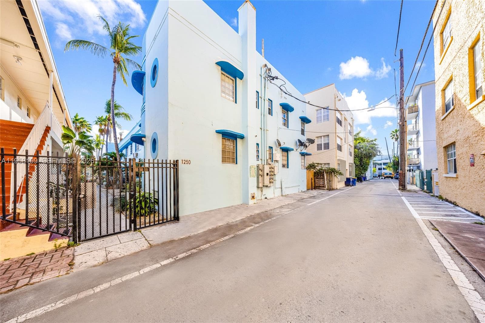 1250 Drexel Ave # 8, Miami Beach FL 33139 — 20