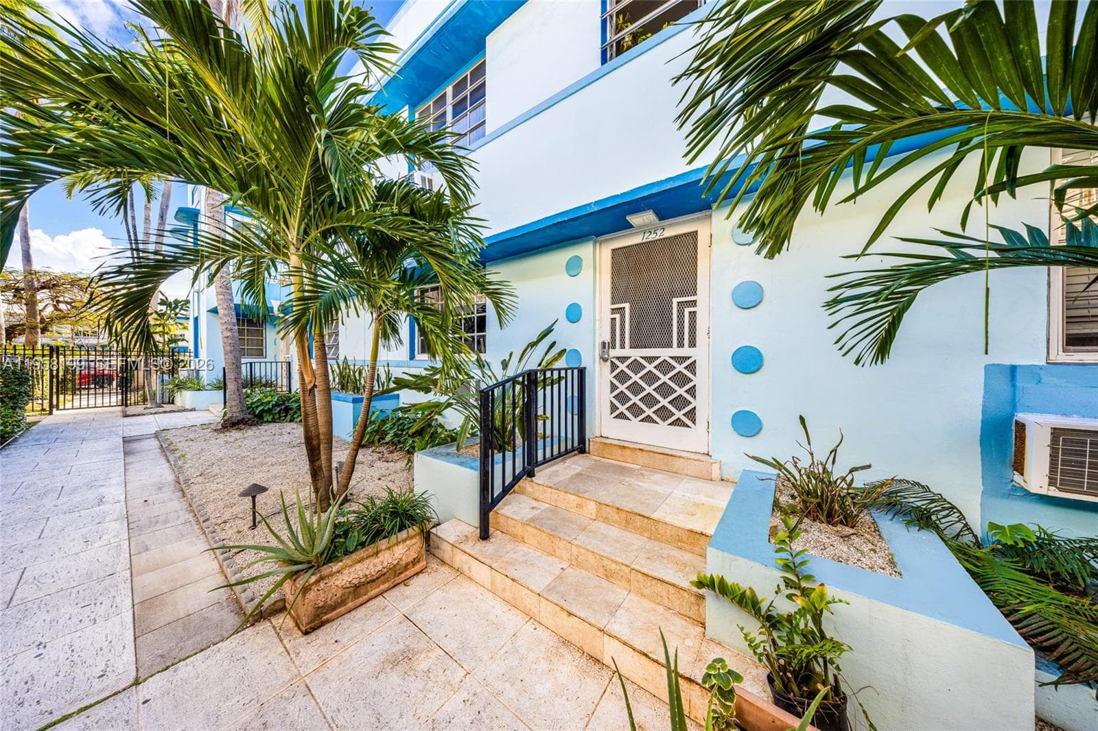 1250 Drexel Ave # 8, Miami Beach FL 33139 — 4