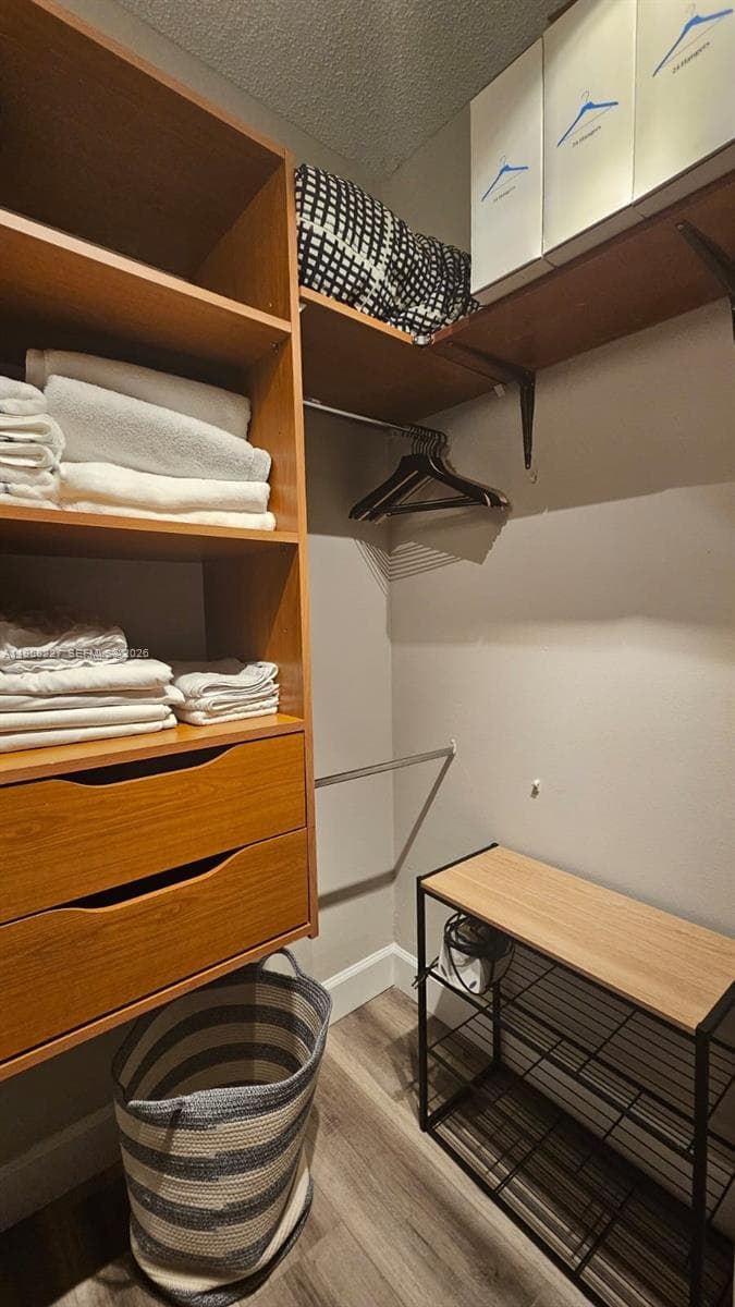 17375 Collins Ave # 2304, Sunny Isles Beach FL 33160 — 23