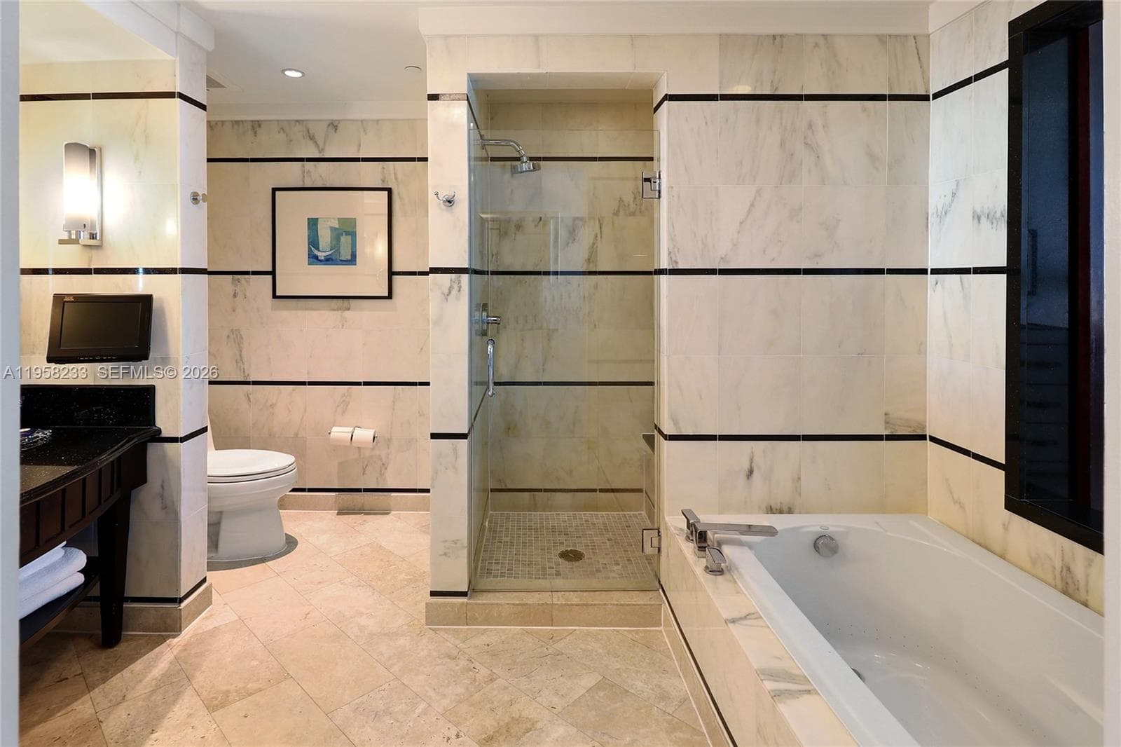 4391 Collins Ave # 1703, Miami Beach FL 33140 — 18