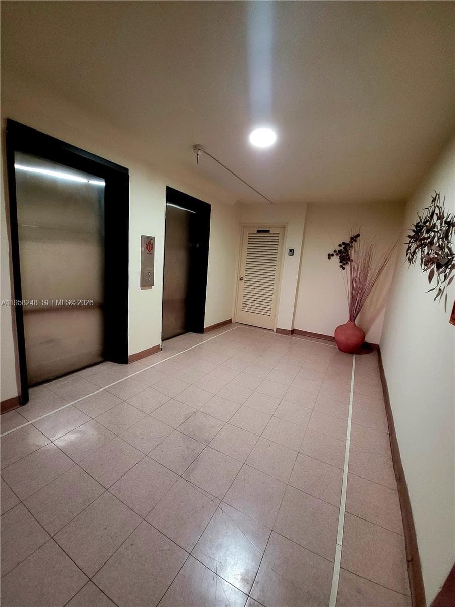 3030 Marcos Dr # T301, Aventura FL 33160 — 42