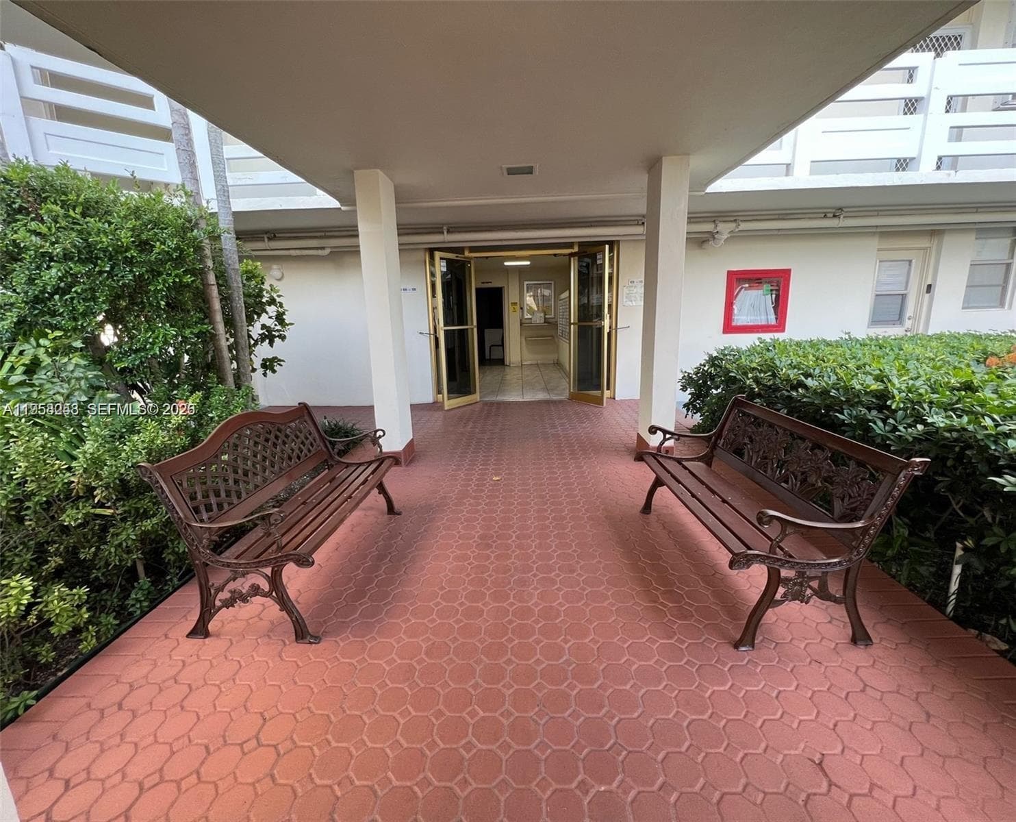 3030 Marcos Dr # T301, Aventura FL 33160 — 19