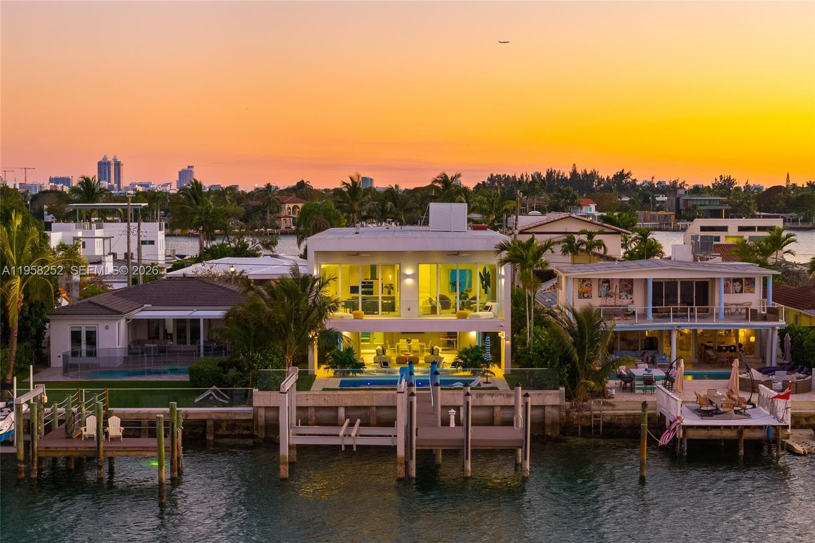 1161 Stillwater Dr, Miami Beach FL 33141 — 45