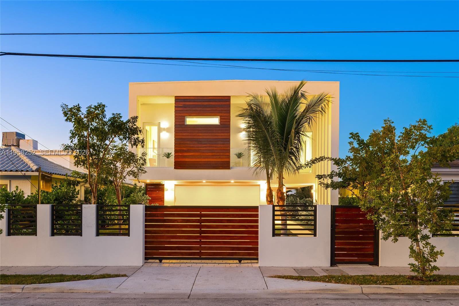 1161 Stillwater Dr, Miami Beach FL 33141 — 44