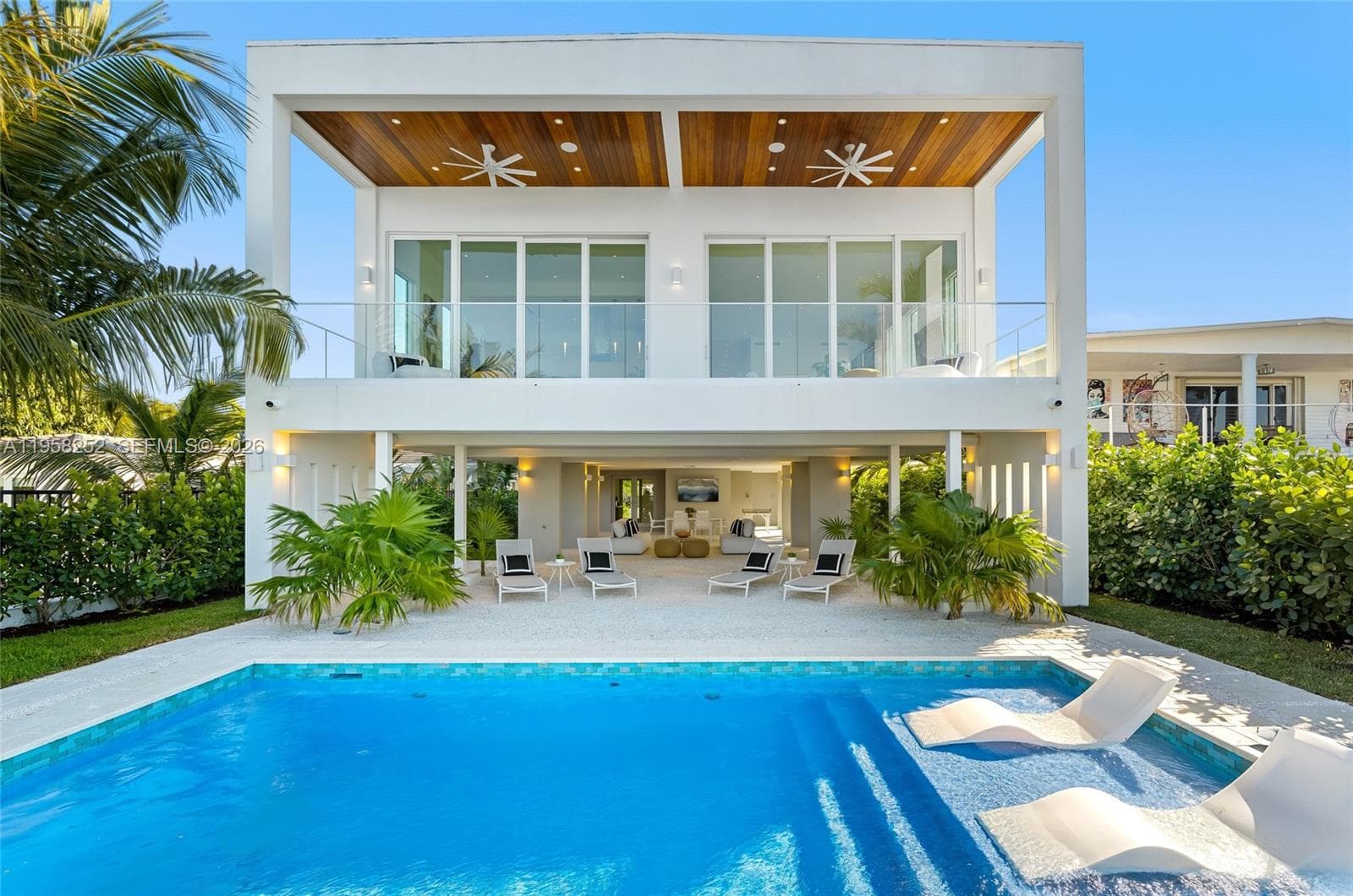 1161 Stillwater Dr, Miami Beach FL 33141 — 39