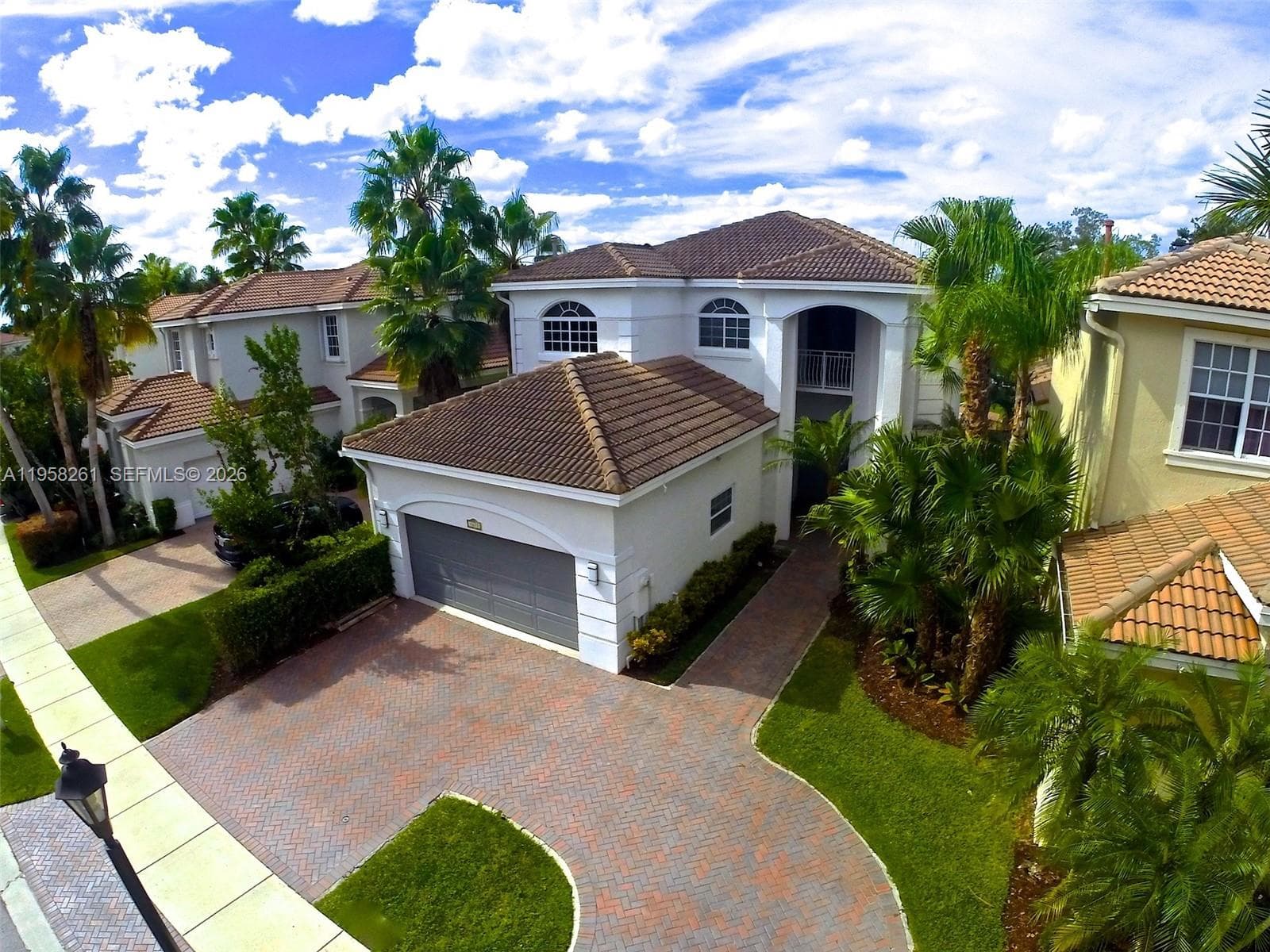 1675 NE 196th St, Miami FL 33179 — 2