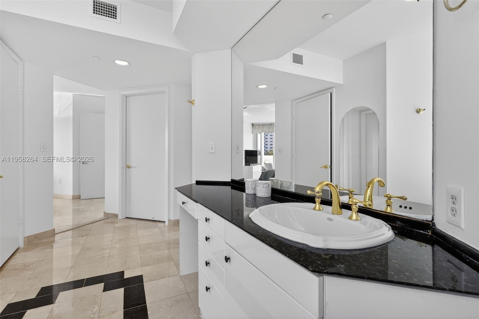 19333 Collins Ave # 510, Sunny Isles Beach FL 33160 — 32