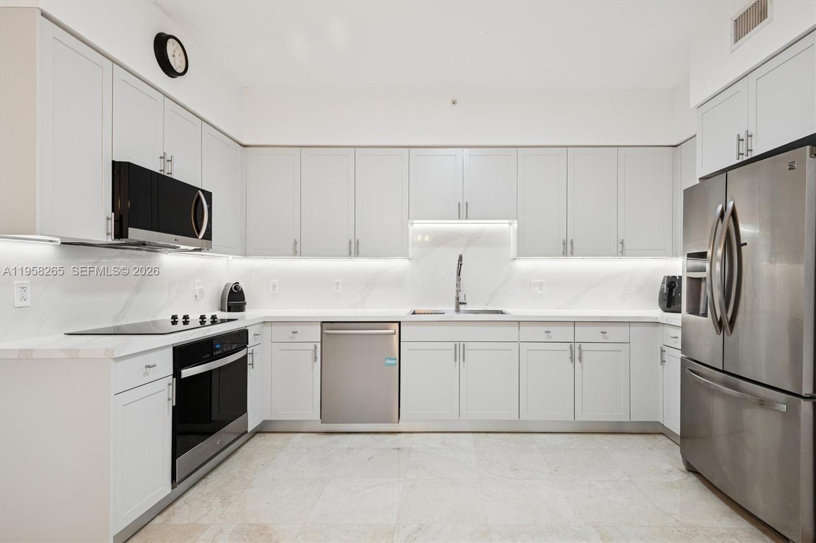 717 Crandon Blvd # 507, Key Biscayne FL 33149 — 3