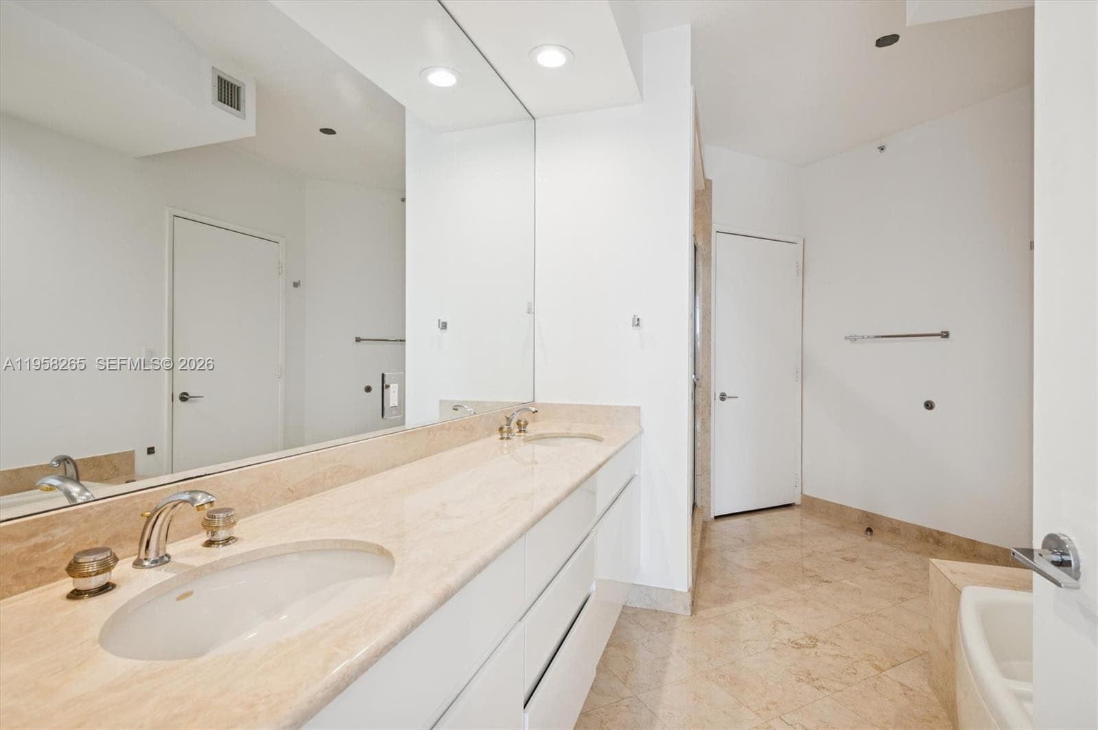 717 Crandon Blvd # 507, Key Biscayne FL 33149 — 8