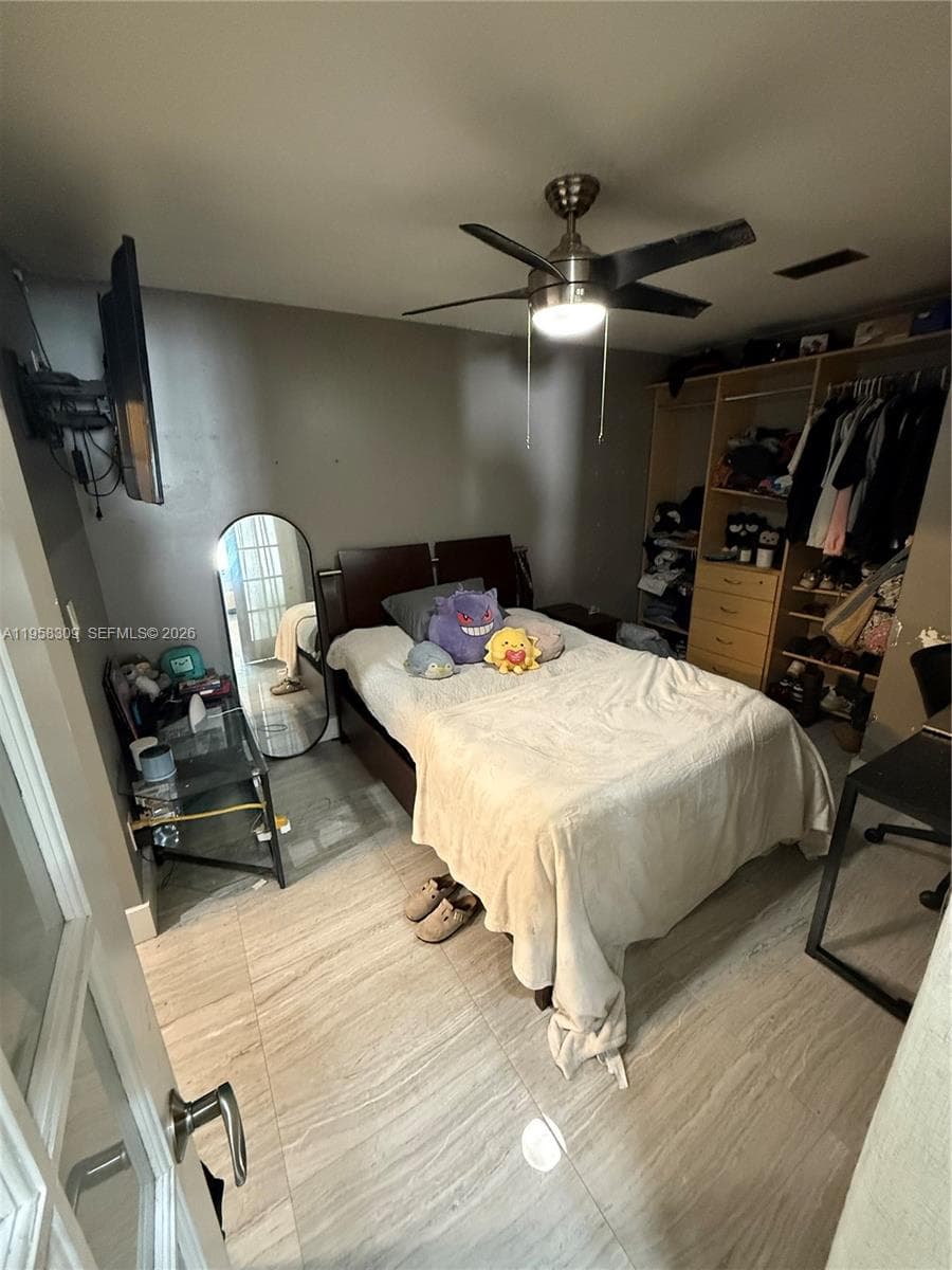 18237 NW 61st Pl, Hialeah FL 33015 — 14