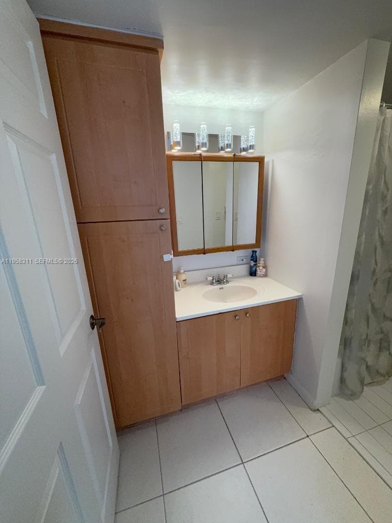 16919 N Bay Rd # 507, Sunny Isles Beach FL 33160 — 15