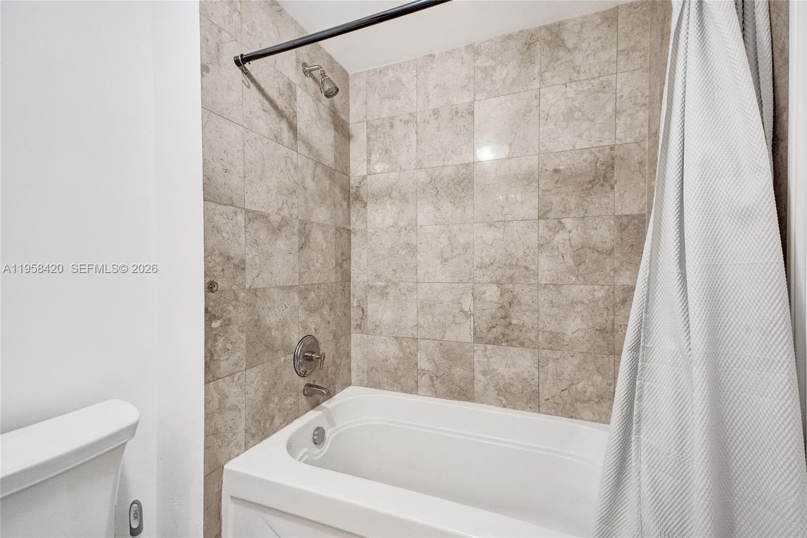 3201 NE 183rd St # 2305, Aventura FL 33160 — 47