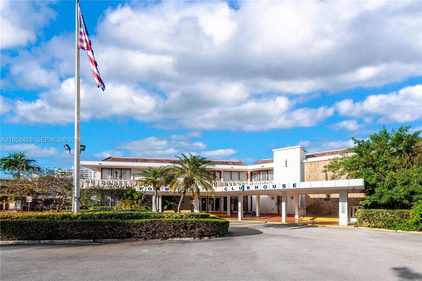 2851 Leonard Dr # J405, Aventura FL 33160 — 28