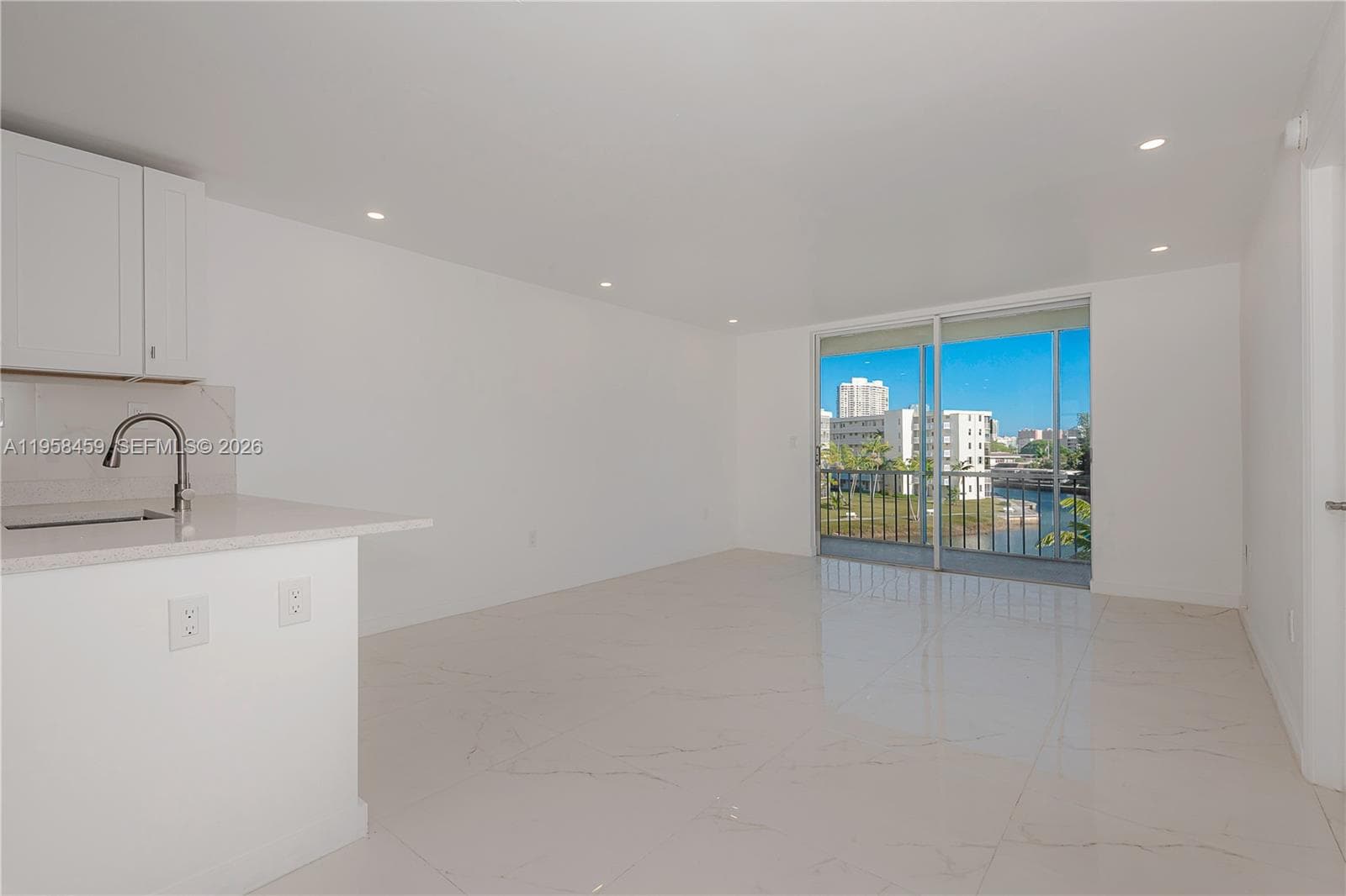 2851 Leonard Dr # J405, Aventura FL 33160 — 15