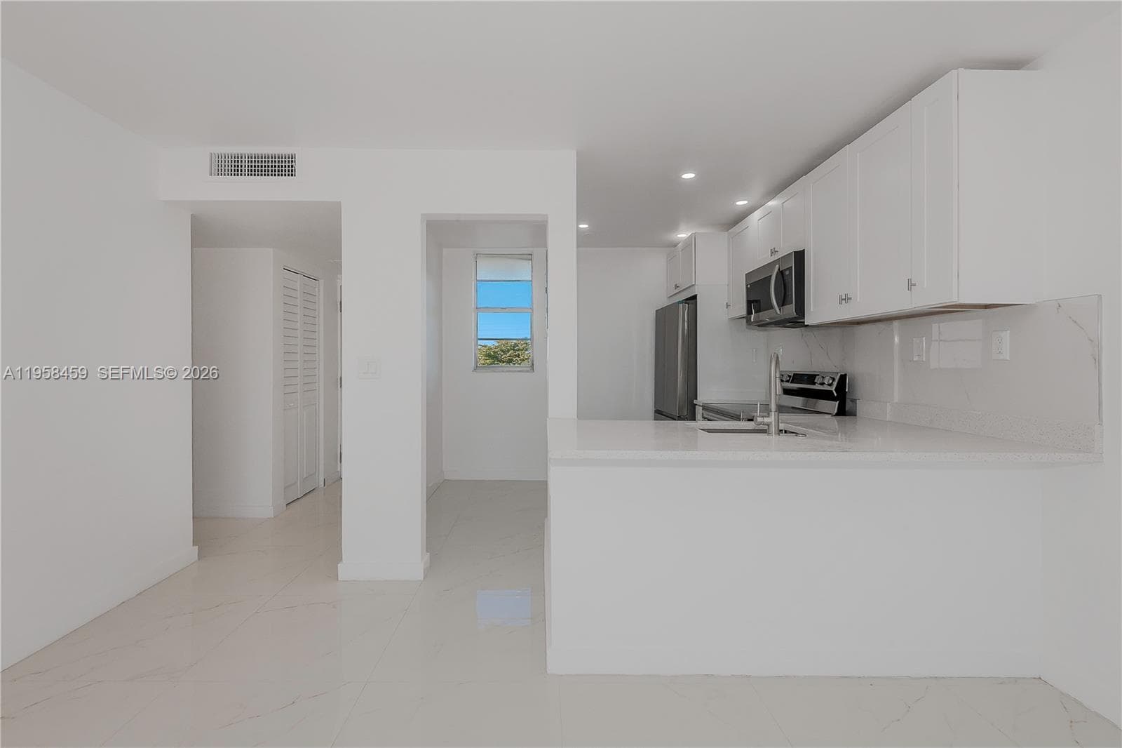 2851 Leonard Dr # J405, Aventura FL 33160 — 11