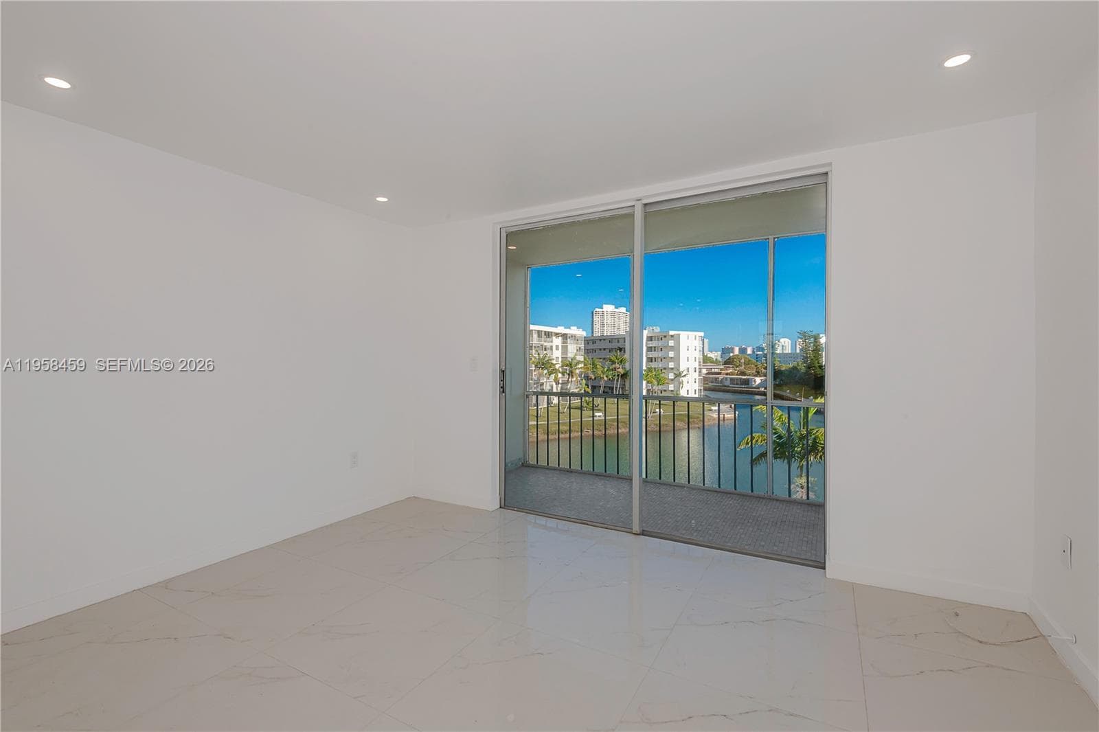 2851 Leonard Dr # J405, Aventura FL 33160 — 19