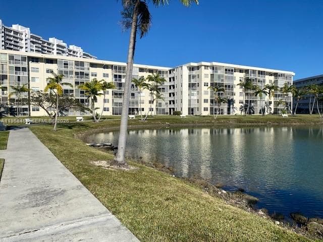 2851 Leonard Dr # J405, Aventura FL 33160 — 35