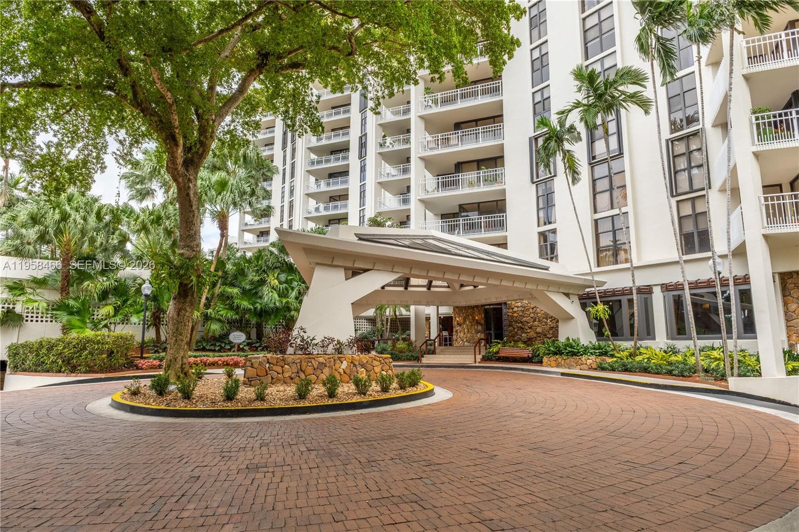 1000 Quayside Ter # 506, Miami FL 33138 — 27