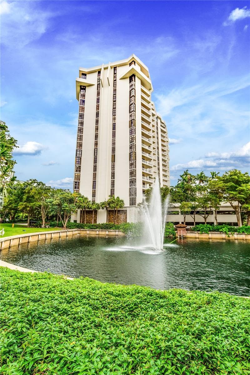 1000 Quayside Ter # 506, Miami FL 33138 — 42
