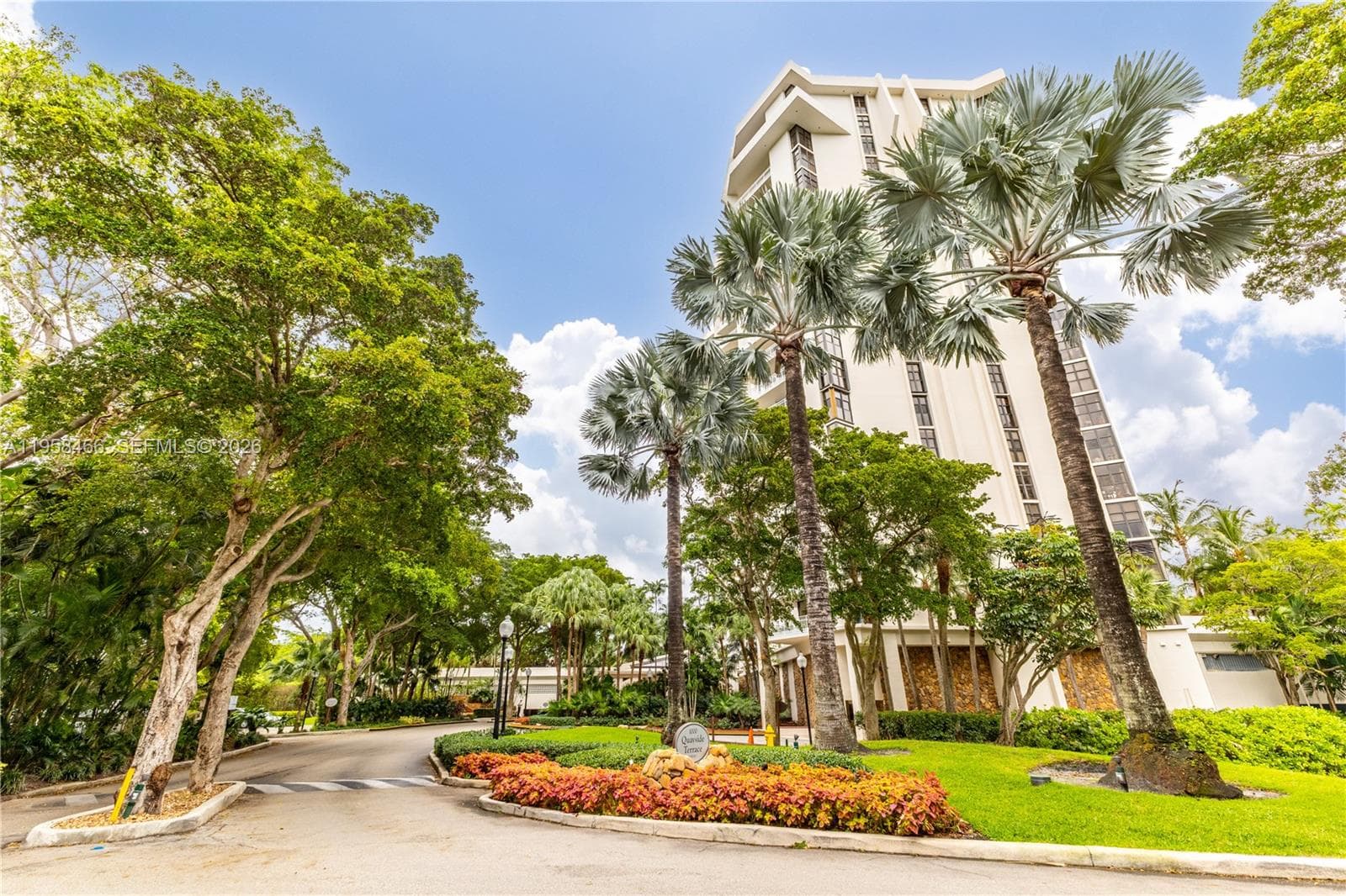 1000 Quayside Ter # 506, Miami FL 33138 — 28