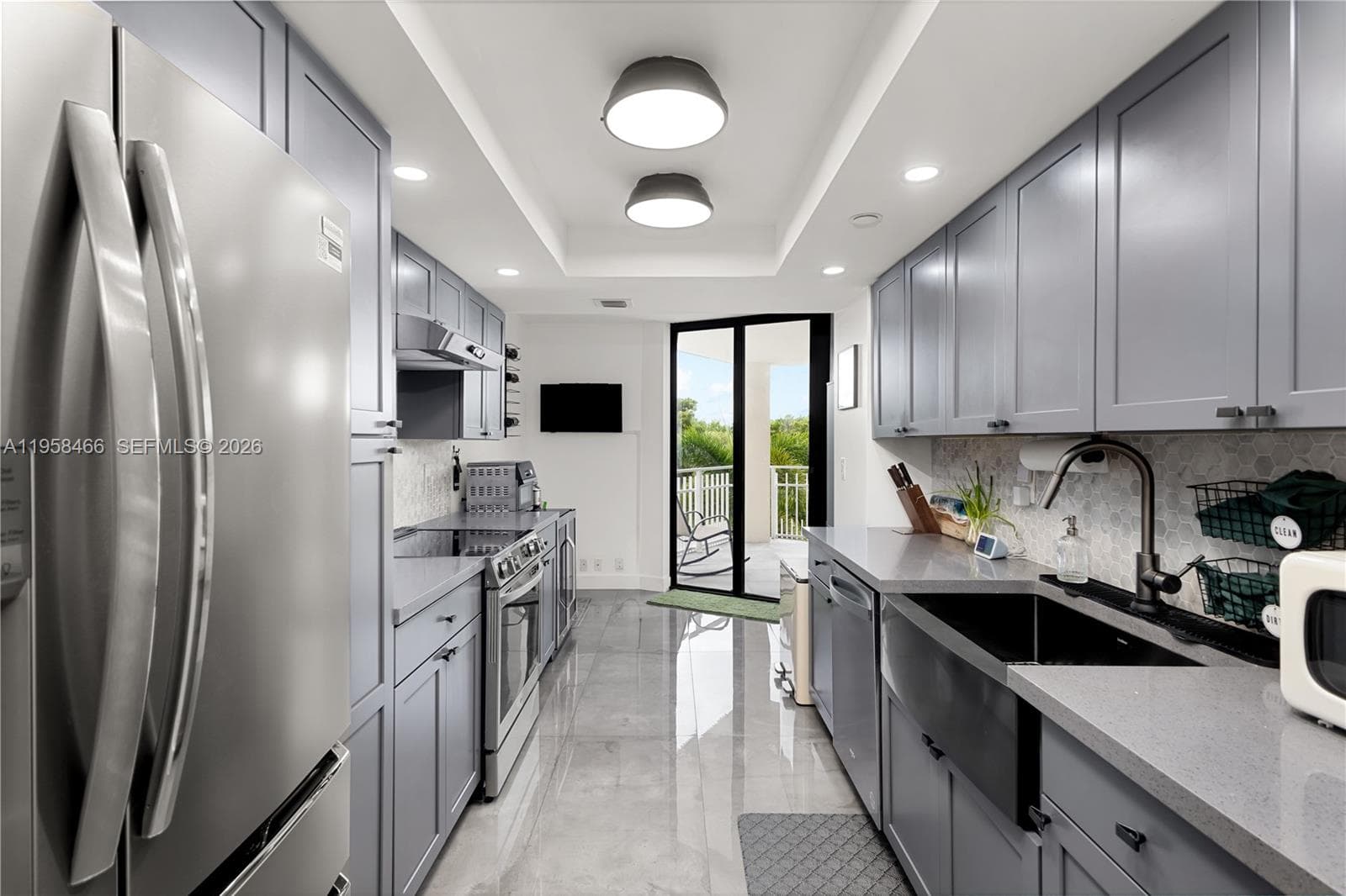 1000 Quayside Ter # 506, Miami FL 33138 — 5