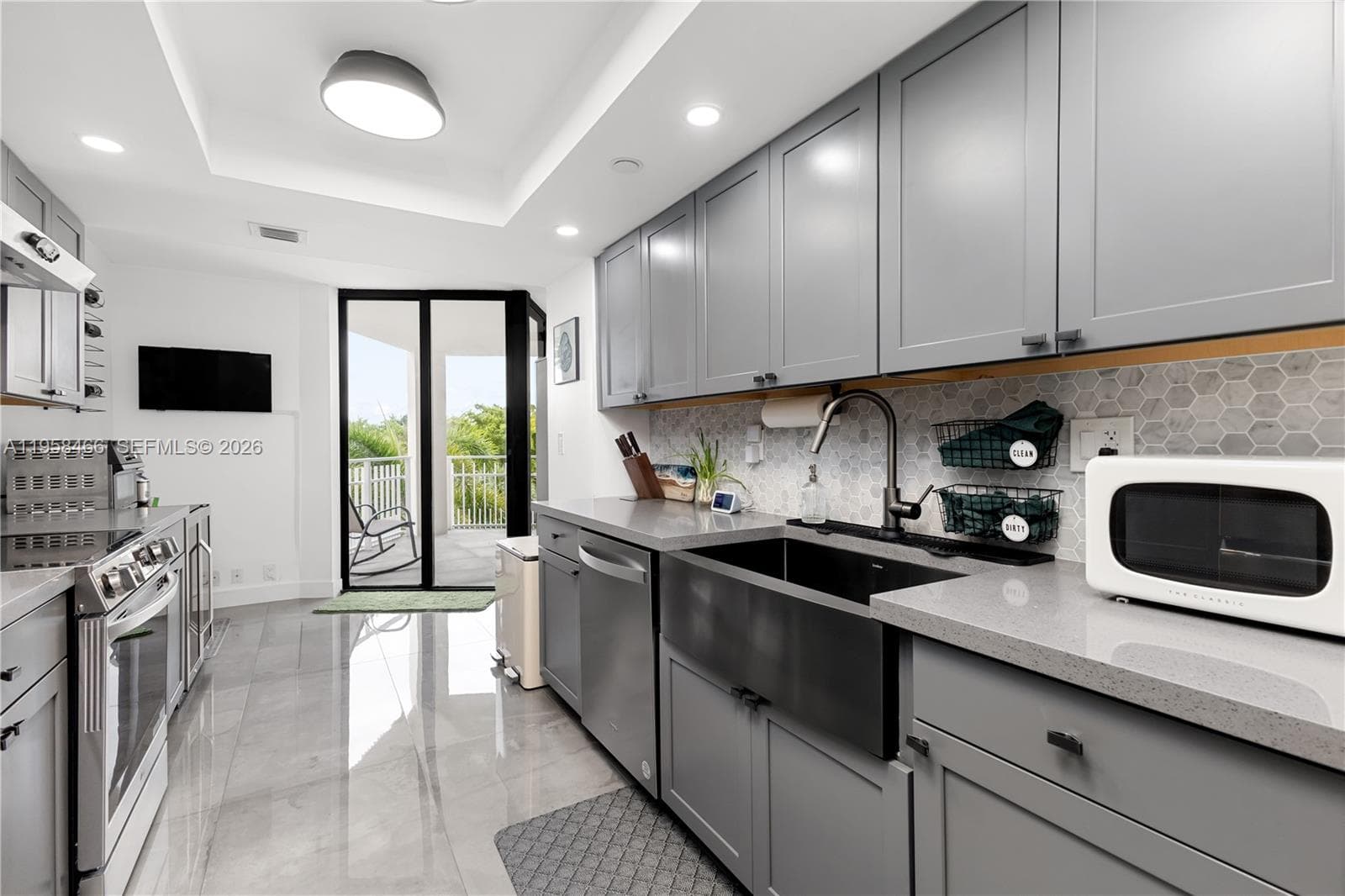 1000 Quayside Ter # 506, Miami FL 33138 — 19