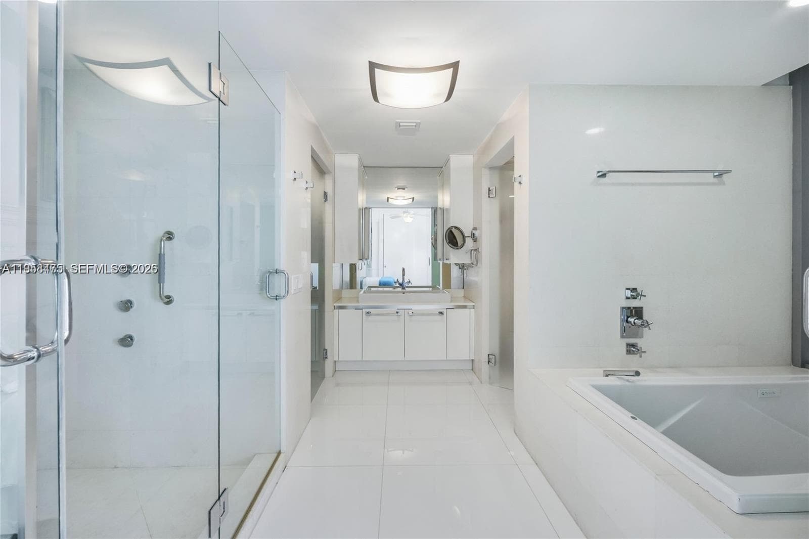The Caribbean Condo, Miami Beach, FL — 17