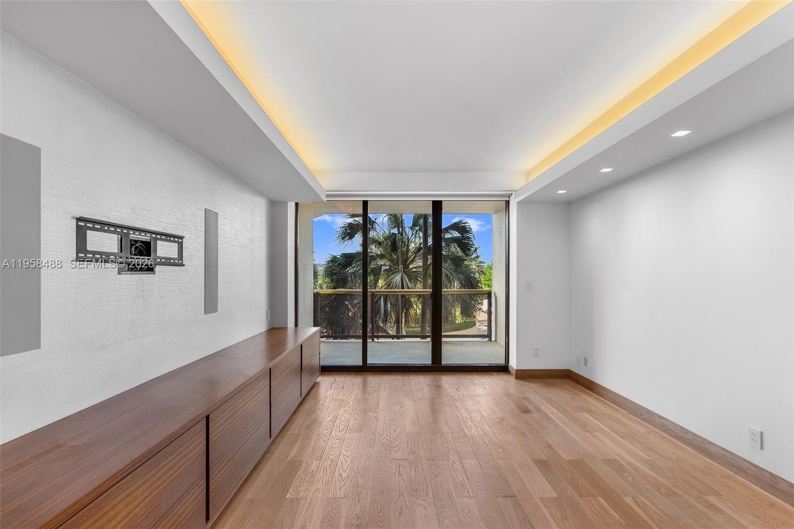 9999 Collins Ave # 3E, Bal Harbour FL 33154 — 43