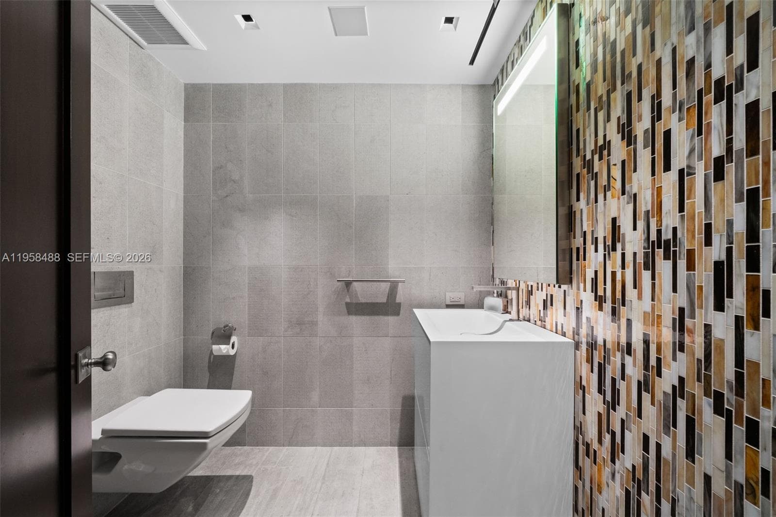 9999 Collins Ave # 3E, Bal Harbour FL 33154 — 24